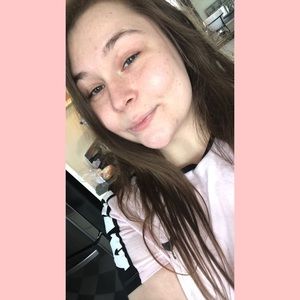 Meet your Posher, Jade